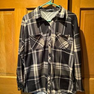 French Laundry, Plaid Button-Up Shirt size L 🥭